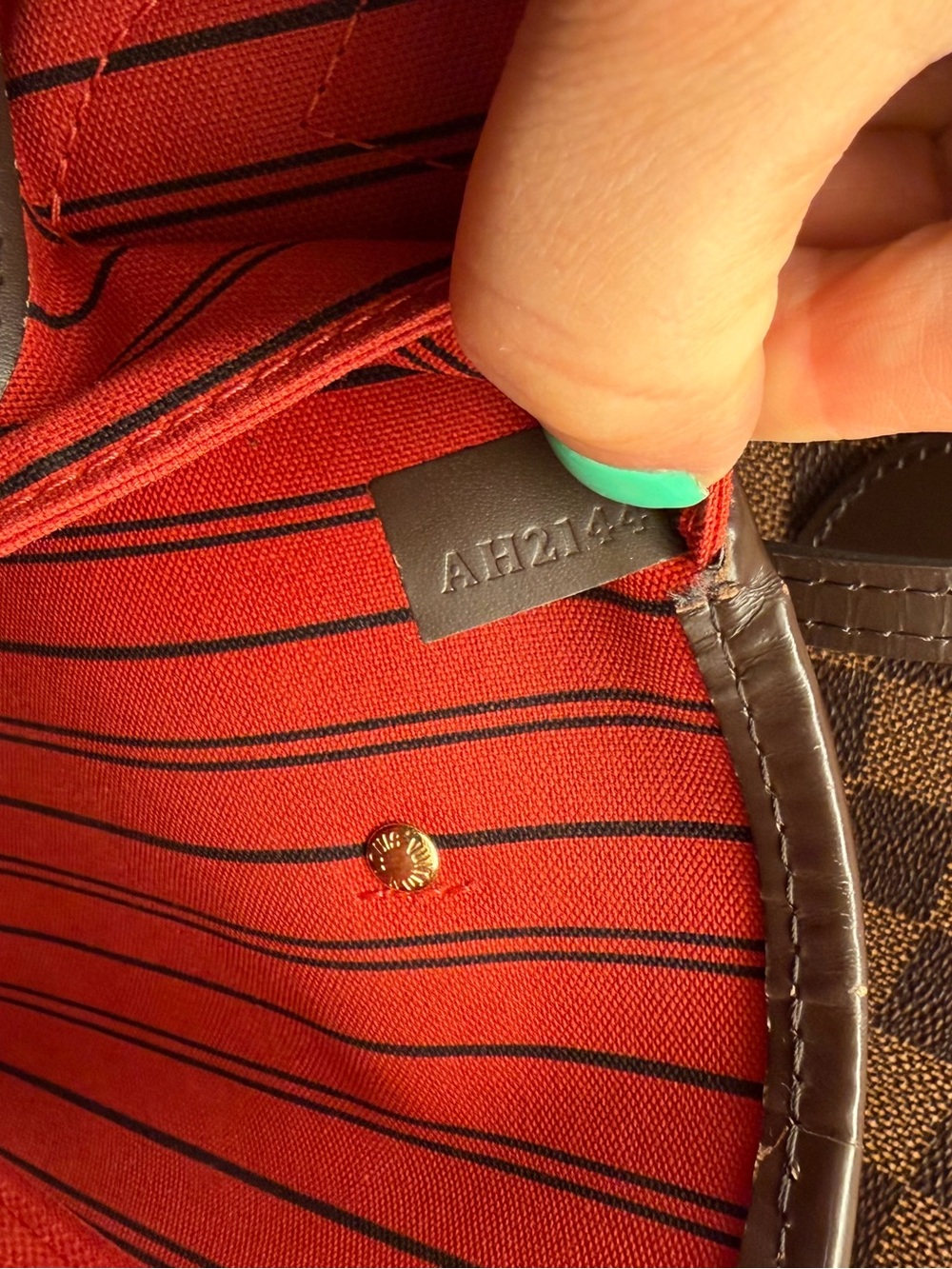 Louis Vuitton Neverfull MM WITH POUCH!! - Picture 17 of 17
